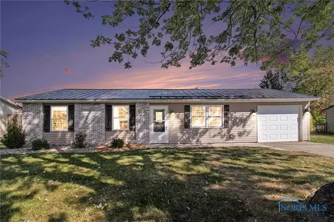 1305 E Wilson St, Bryan, OH 43506