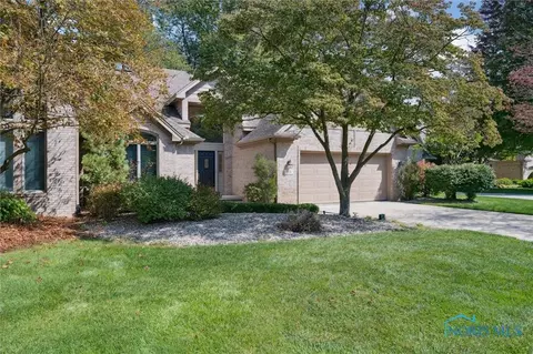 215 Stone Oak Ct, Holland, OH 43528
