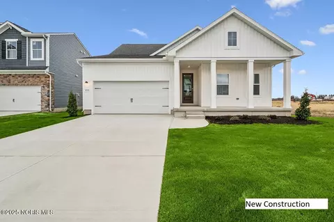 939 Darter Dr, Bowling Green, OH 43402