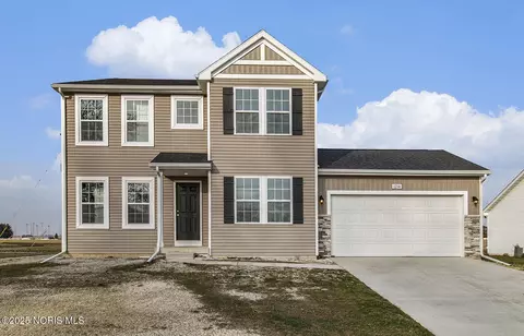 1214 Clairmont Ave, Napoleon, OH 43545