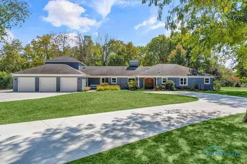 1400 Old Trail Rd, Maumee, OH 43537