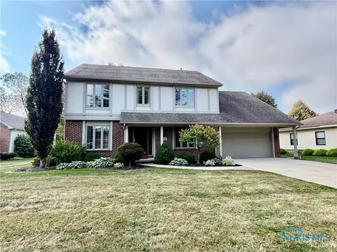 3454 Lynnbrooke Ln, Oregon, OH 43616