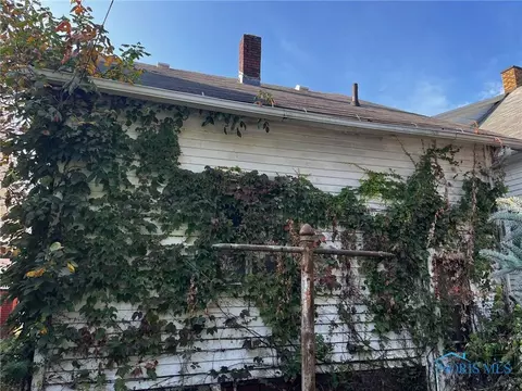 Other - 1422 Tecumseh St, Toledo, OH 43607 photo 2 of 8