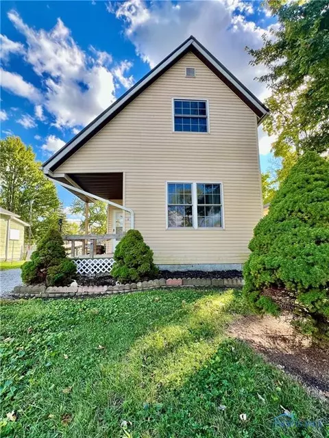 239 4th Ave, Tiffin, OH 44883