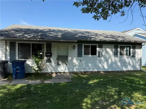 3838 Donegal Ln, Toledo, OH 43623