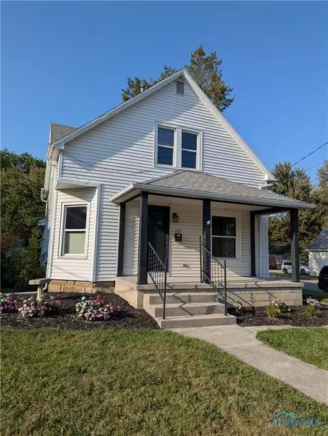 527 Elm St, Wauseon, OH 43567
