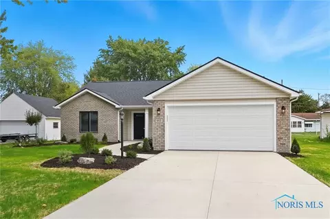 917 S Walnut St, Bryan, OH 43506 photo 3