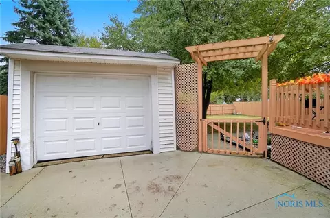 859 Wright Ave, Toledo, OH 43609 photo 37