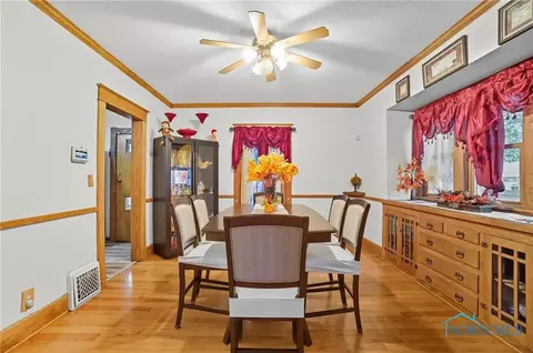 859 Wright Ave, Toledo, OH 43609 photo 9