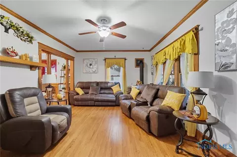859 Wright Ave, Toledo, OH 43609 photo 6