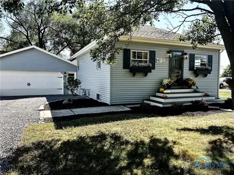 1228 E Wilson St, Bryan, OH 43506
