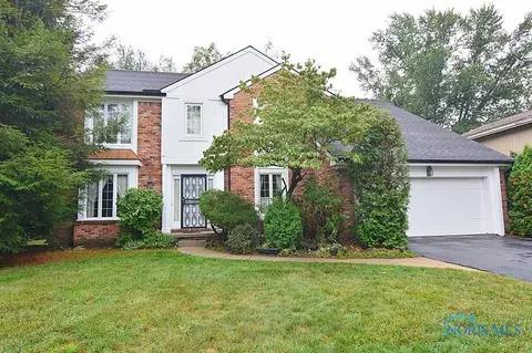 6855 Shooters Hill Rd, Toledo, OH 43617
