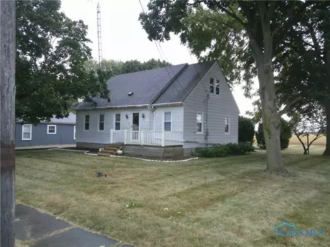 313 W Morenci St, Lyons, OH 43533