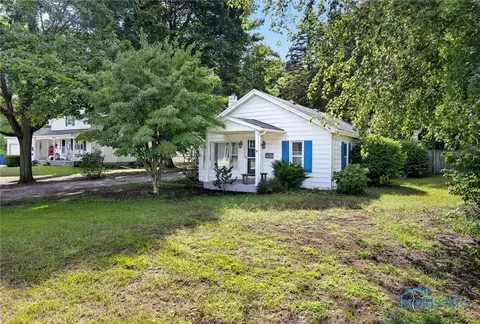 5433 Whiteford Rd, Sylvania, OH 43560