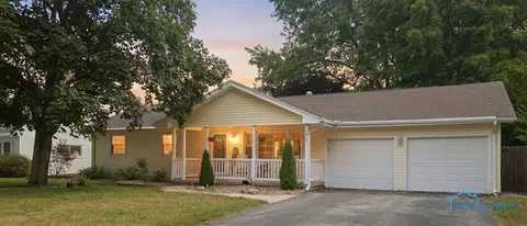 1815 Eastview Dr, Findlay, OH 45840
