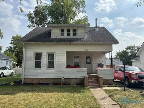 1124 Highland Ave, Napoleon, OH 43545