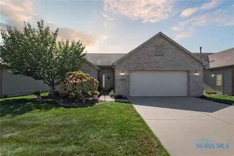 4228 Crystal Ridge Dr, Maumee, OH 43537
