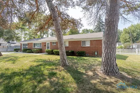 1137 Michigan Ave, Maumee, OH 43537