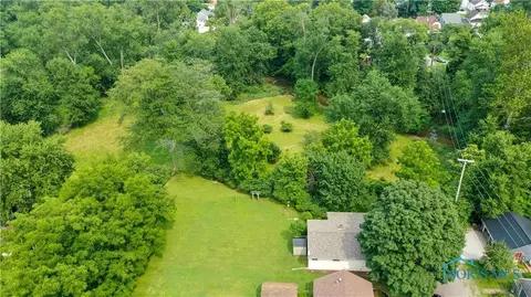 734 E Front St, Defiance, OH 43512 photo 3