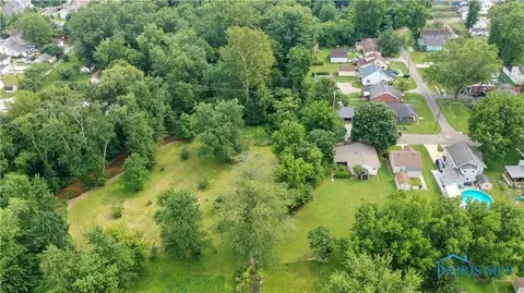 734 E Front St, Defiance, OH 43512 photo 6