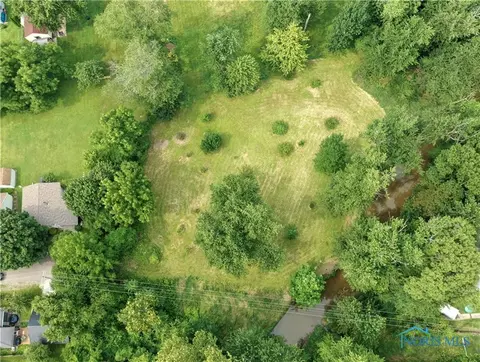 734 E Front St, Defiance, OH 43512 photo 5