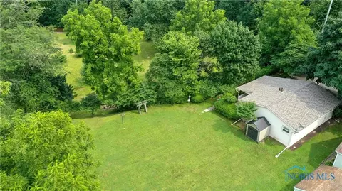 734 E Front St, Defiance, OH 43512 photo 2