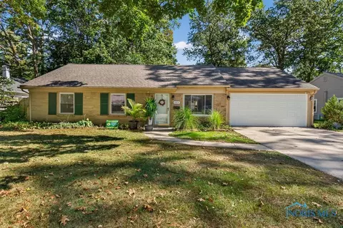 4814 Sylvan Ct, Sylvania, OH 43560