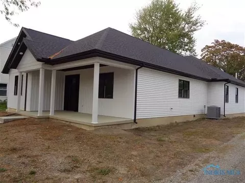 Exterior - 717 E 717 12 721 E Third St, Ottawa, OH 45875 photo 1 of 3
