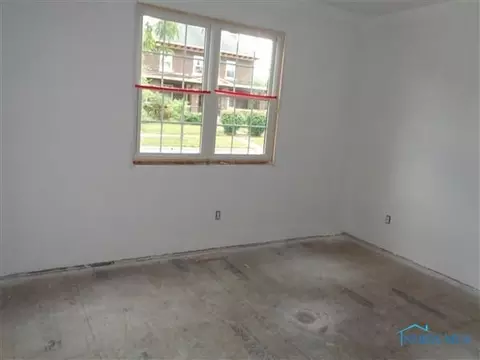 Bedroom - 717 E 717 12 721 E Third St, Ottawa, OH 45875 photo 3 of 3