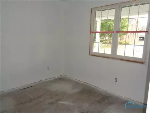 Bedroom - 717 E 717 12 721 E Third St, Ottawa, OH 45875 photo 2 of 3