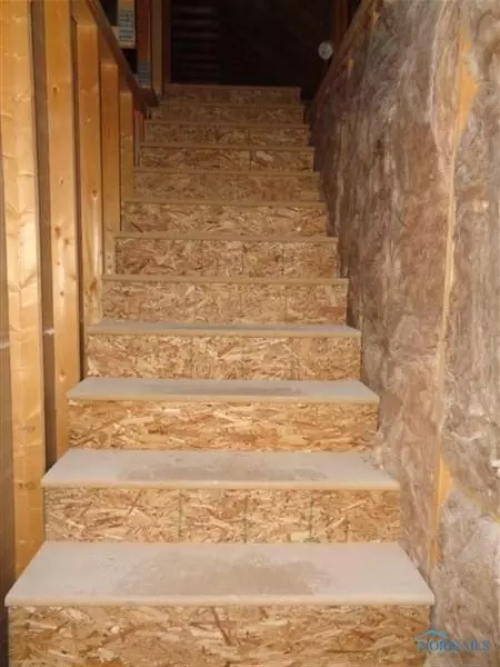 Entry Way - 717 E 717 12 721 E Third St, Ottawa, OH 45875 photo 3 of 3
