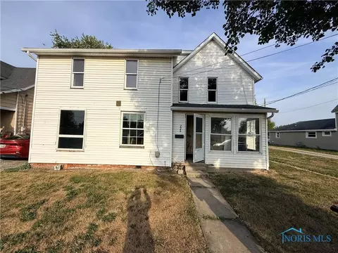 224 S Keyser Ave, Deshler, OH 43516