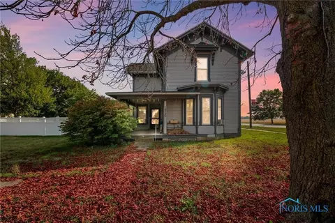 18735 Main St, Tontogany, OH 43565