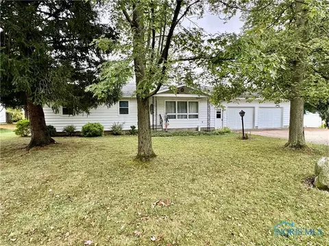 210 E Hubbard St, Hamler, OH 43524