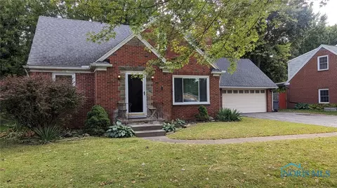 2824 Secor Rd, Toledo, OH 43606