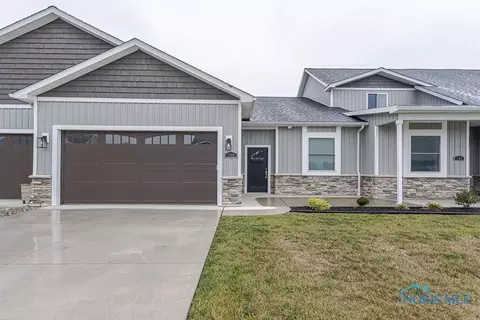 199 E Bridge Rd, Northwood, OH 43619