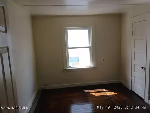 Bedroom - 2145 Dorr St, Toledo, OH 43607 photo 3 of 3