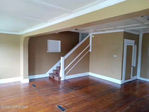 Living - 2145 Dorr St, Toledo, OH 43607 photo 2 of 3