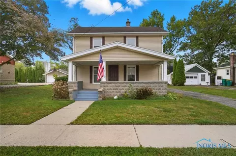 109 High St, Haskins, OH 43525