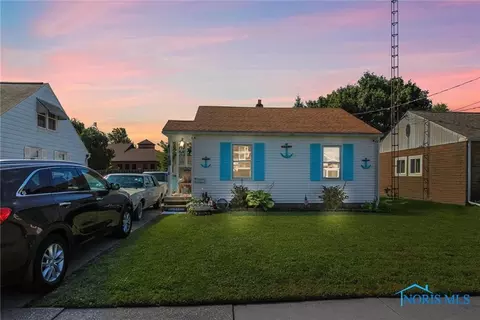 2730 109th St, Toledo, OH 43611