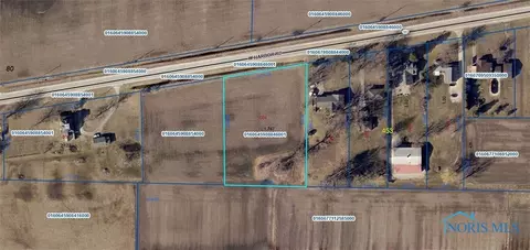 5372 W Harbor Rd, Port Clinton, OH 43452