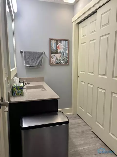 Bath - 206 Brown Dr, Bryan, OH 43506 photo 1 of 5