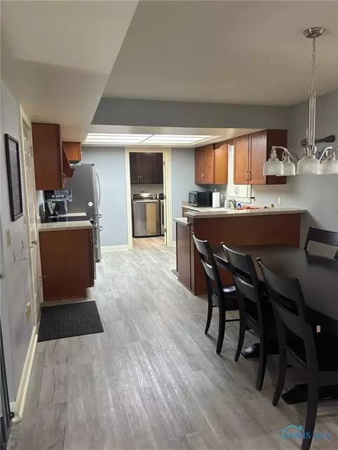 Kitchen - 206 Brown Dr, Bryan, OH 43506 photo 1 of 4