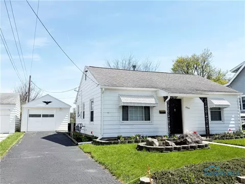 1324 N Union St, Fostoria, OH 44830