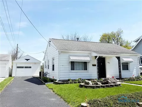 1324 N Union St, Fostoria, OH 44830