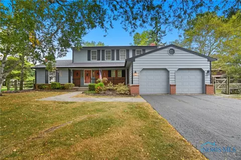 883 Mill Rd, Perrysburg, OH 43551