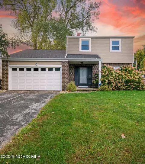 3755 Baybrook Ln, Toledo, OH 43623