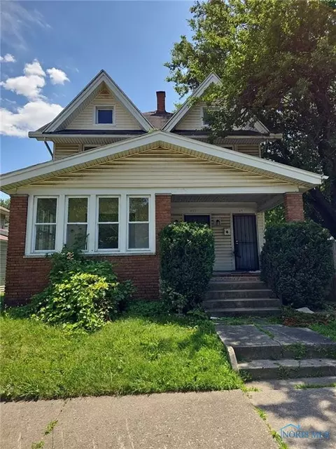 811 Collins St, Toledo, OH 43610
