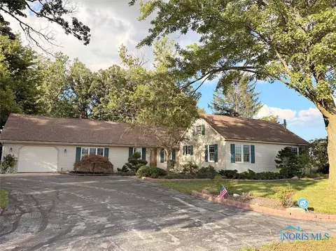 19383 Courtland Ave, Elmore, OH 43416