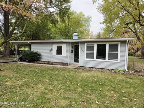 5742 Marshall Rd, Sylvania, OH 43560